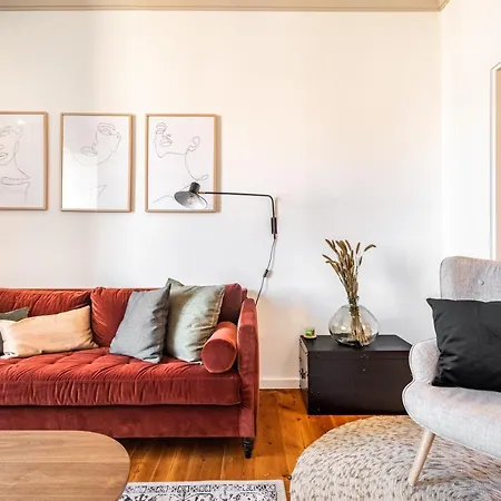 Akicity Real Charm * Lisbon