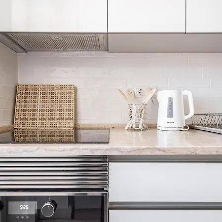 Akicity Real Charm Lisbon